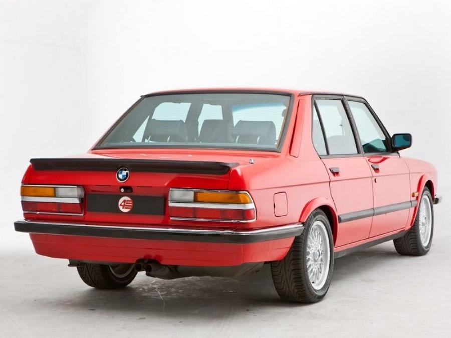  BMW M5 1986 года  (UK) (фото 3 из 11)